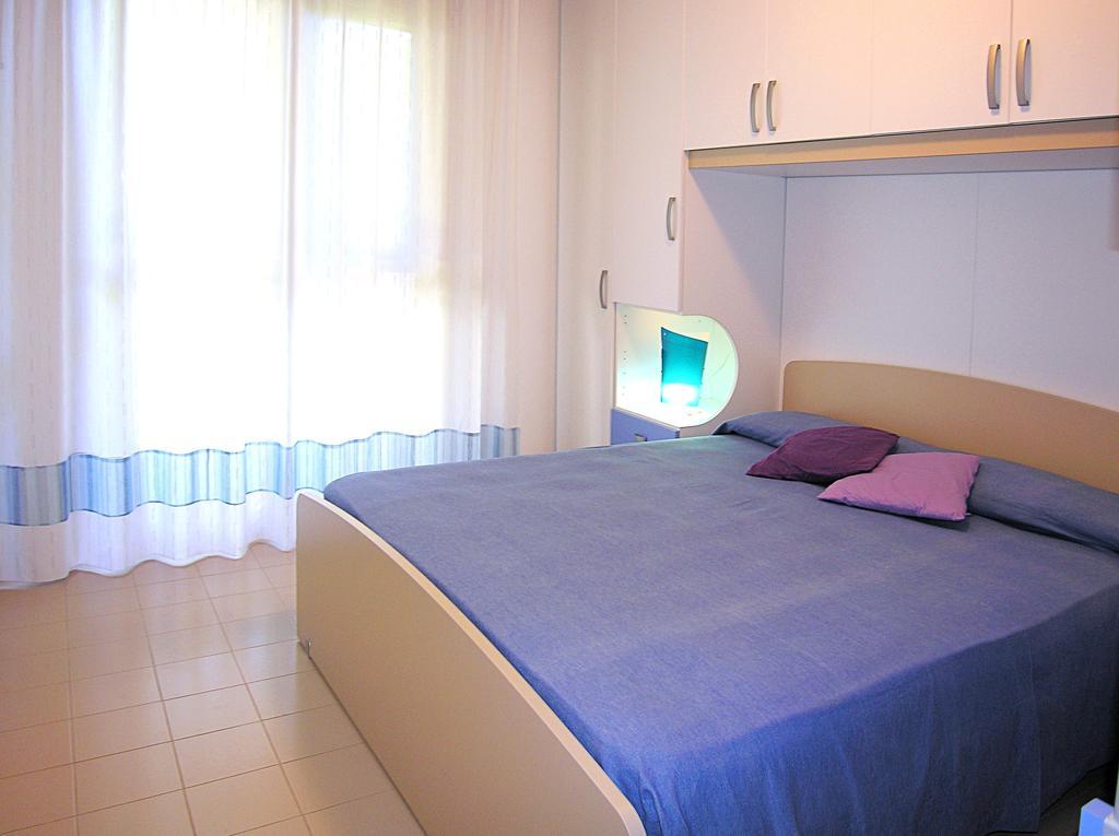 Apartment Gemini Con Piscina Bibione Pokój zdjęcie